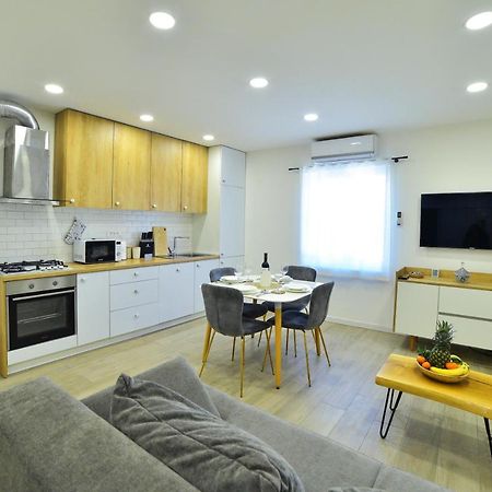 Apartment Maris Sinj Ngoại thất bức ảnh