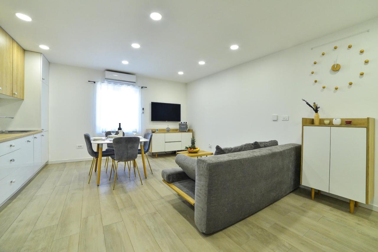 Apartment Maris Sinj Ngoại thất bức ảnh